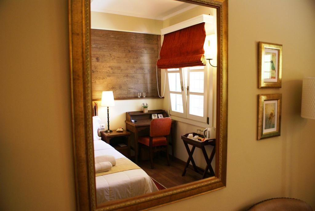 Gamila Rocks Mountain Hotel Aristi Room photo