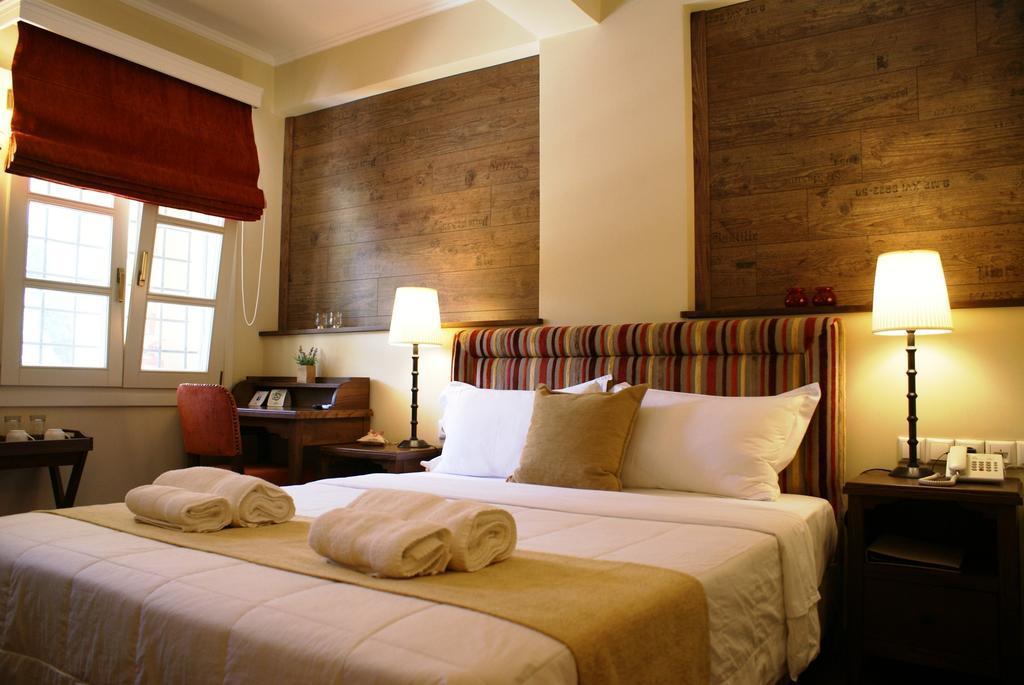 Gamila Rocks Mountain Hotel Aristi Room photo