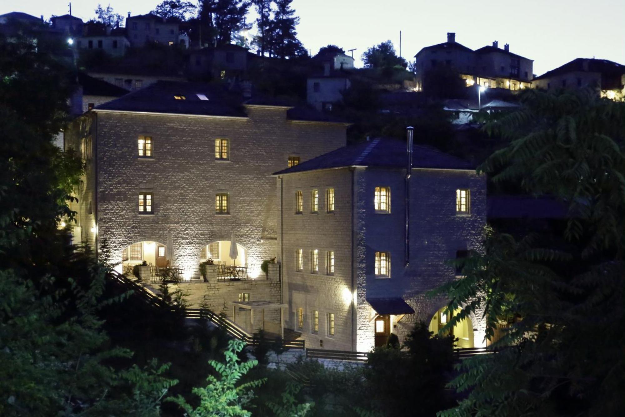Gamila Rocks Mountain Hotel Aristi Exterior photo
